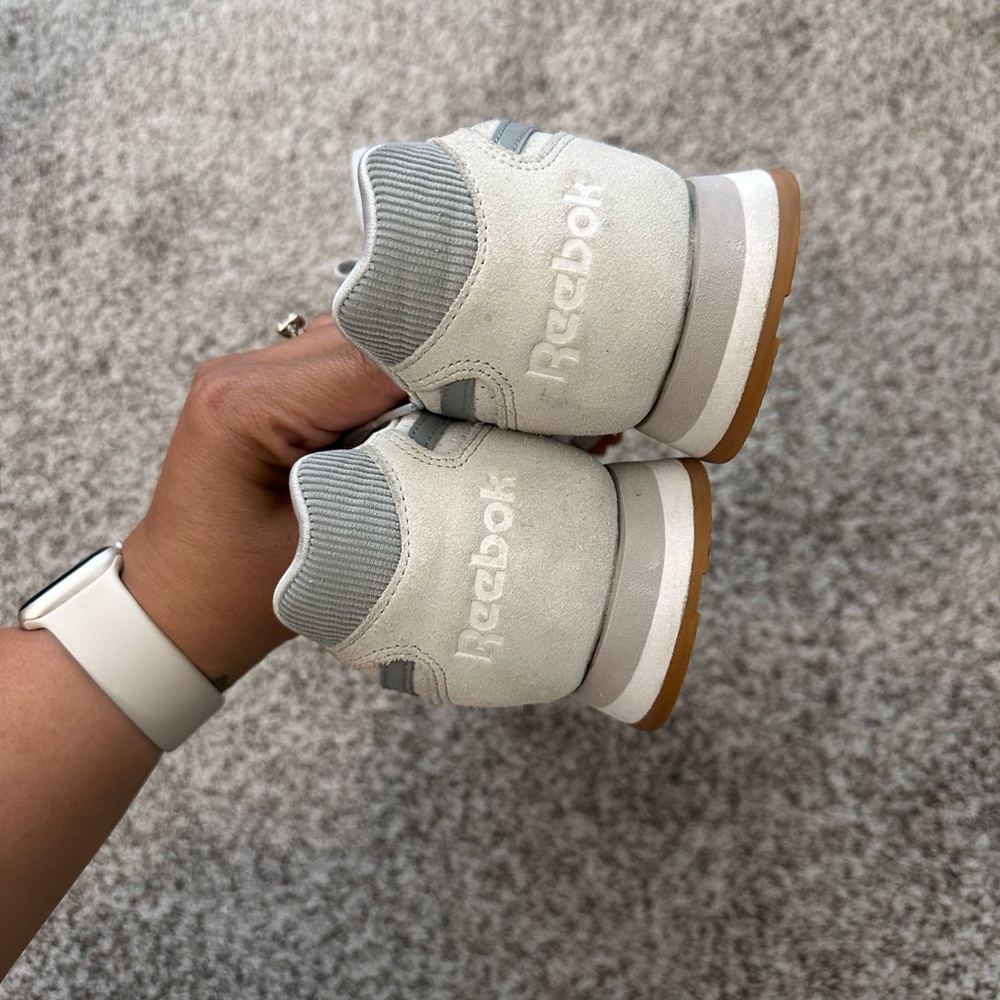 Reebok - Picture 4 of 7